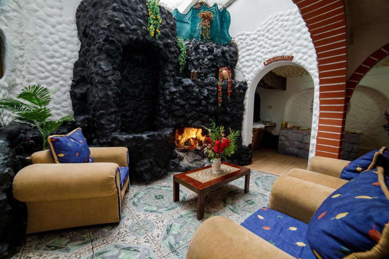 Carlos V Hotel Куско Екстериор снимка