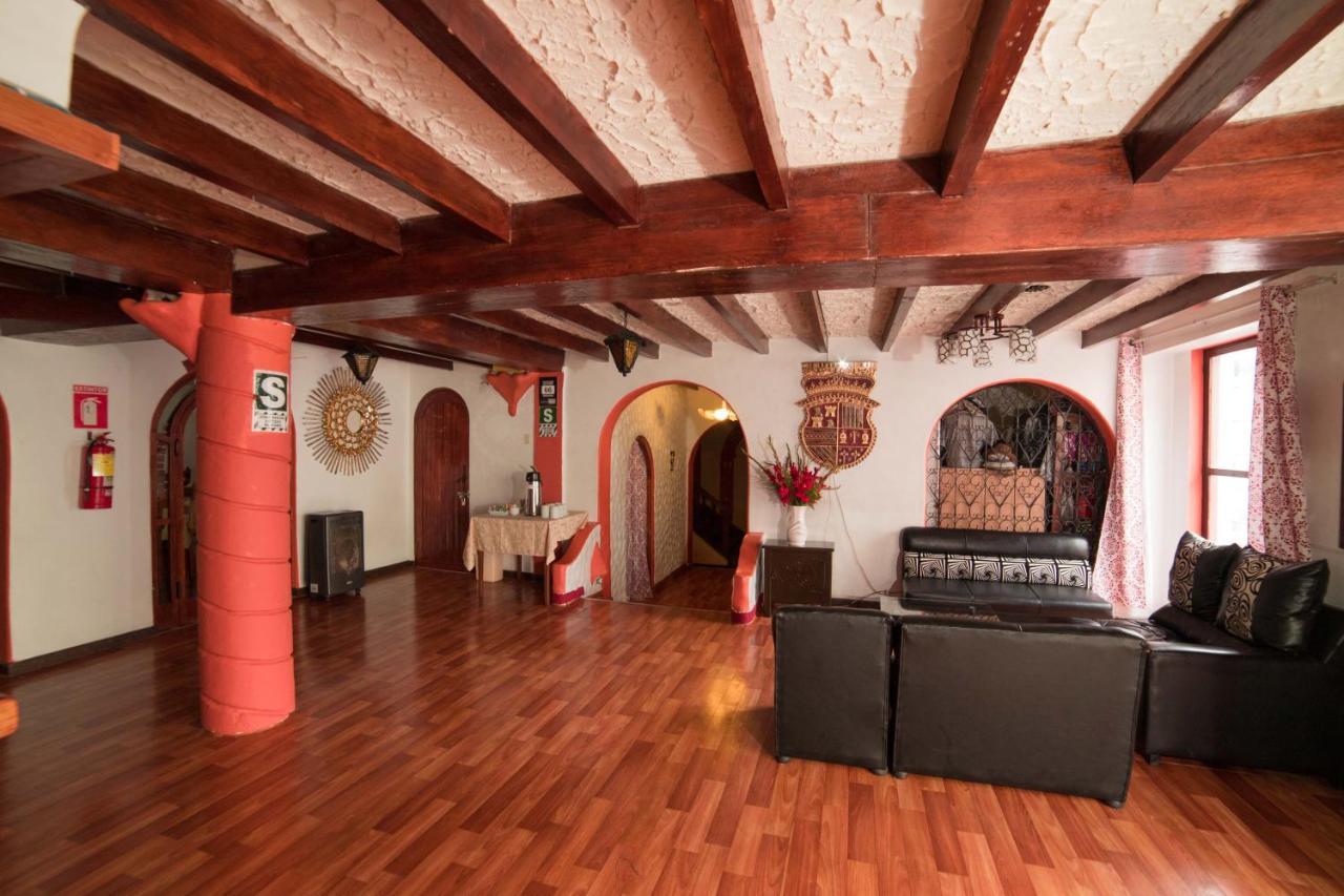Carlos V Hotel Куско Екстериор снимка